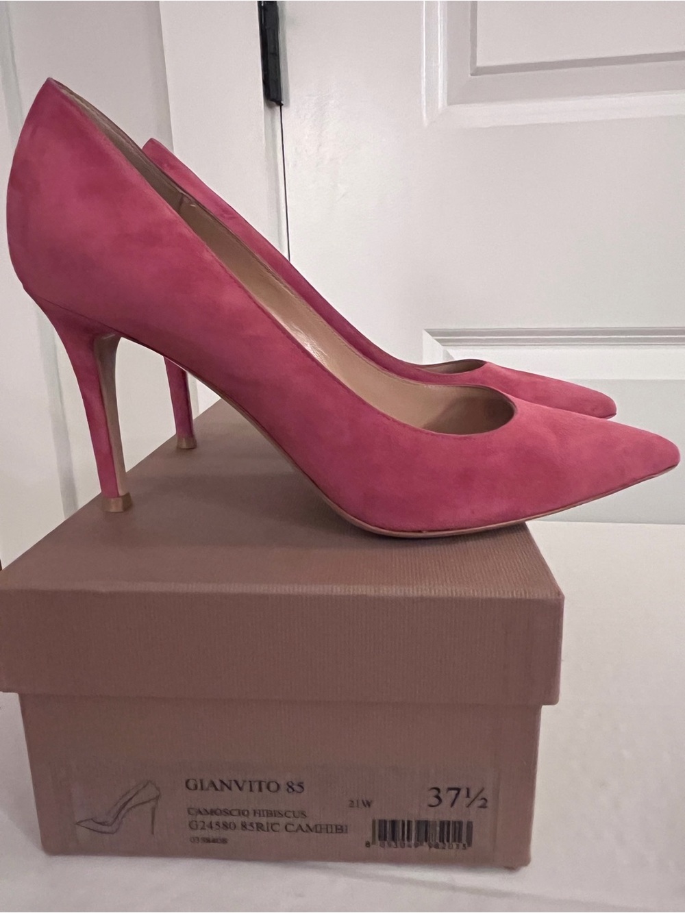 Gianvito Rossi Fuchsia Suede Pointed-Toe Stiletto Pumps